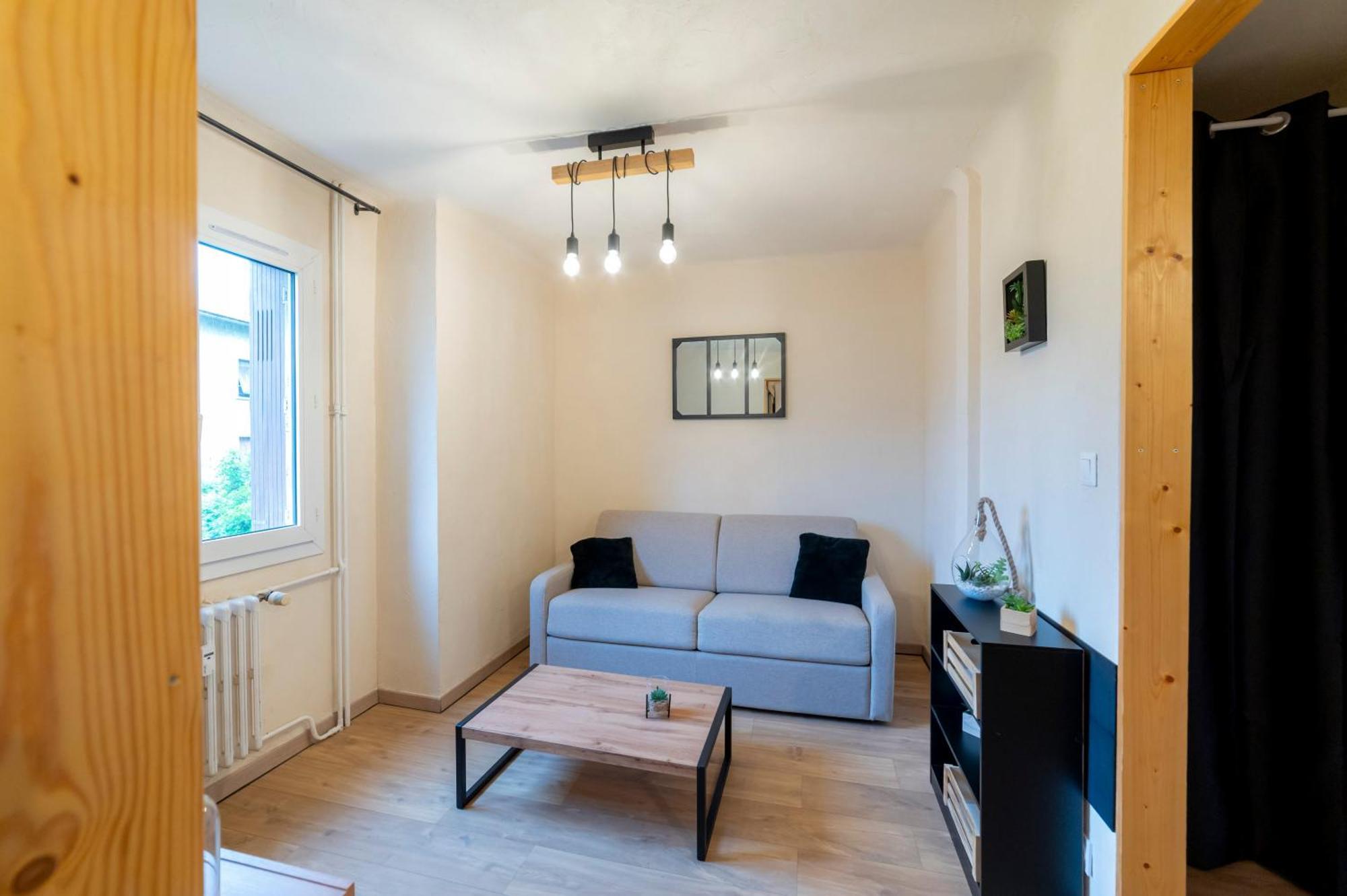 La Galleanne Studio Agreable Et Chaleureux Briançon Exterior foto
