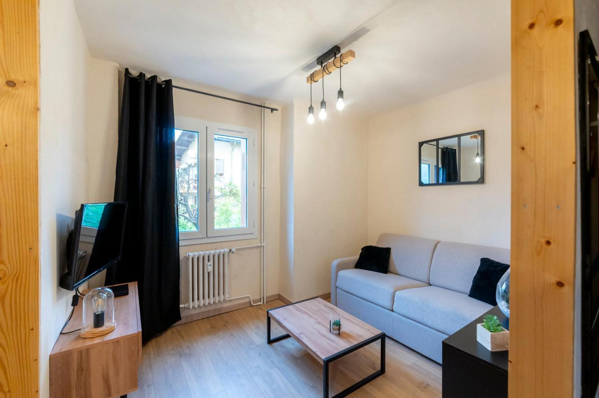 La Galleanne Studio Agreable Et Chaleureux Briançon Exterior foto